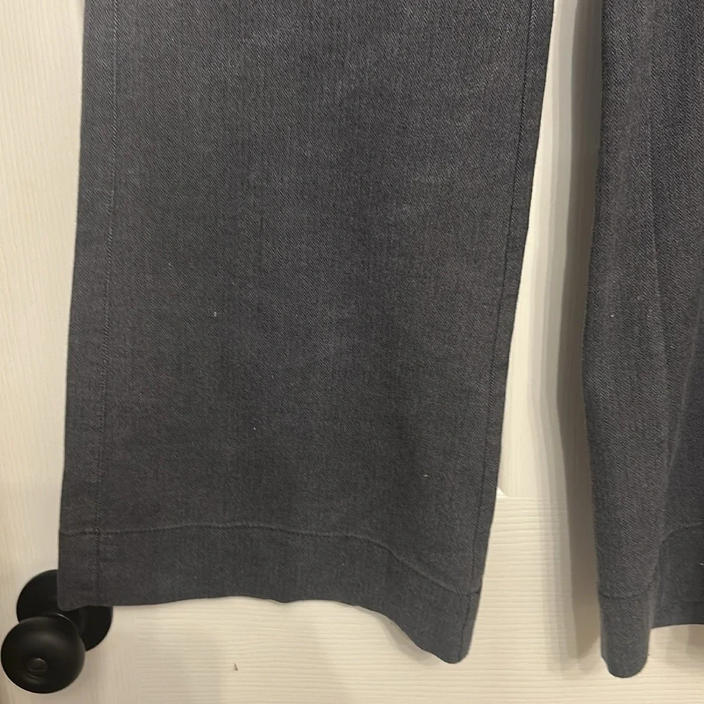 American Eagle Outfitters Gray Herringbone Pants 💥